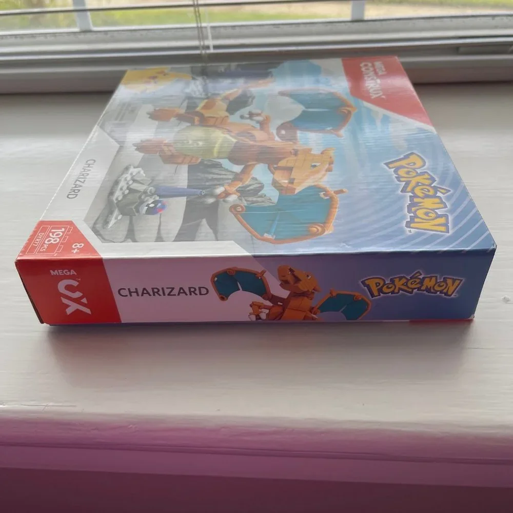 New Mega Construx Pokemon Charizard Kit DYR77 Some Box Damage
